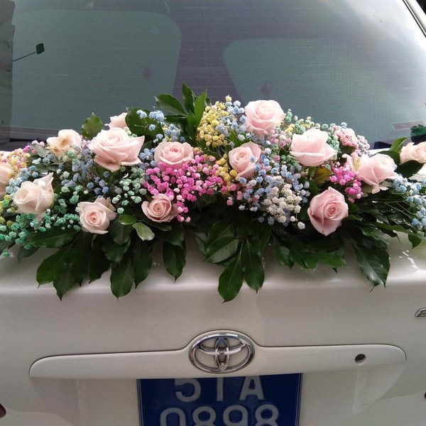 Đuôi xe hoa cưới